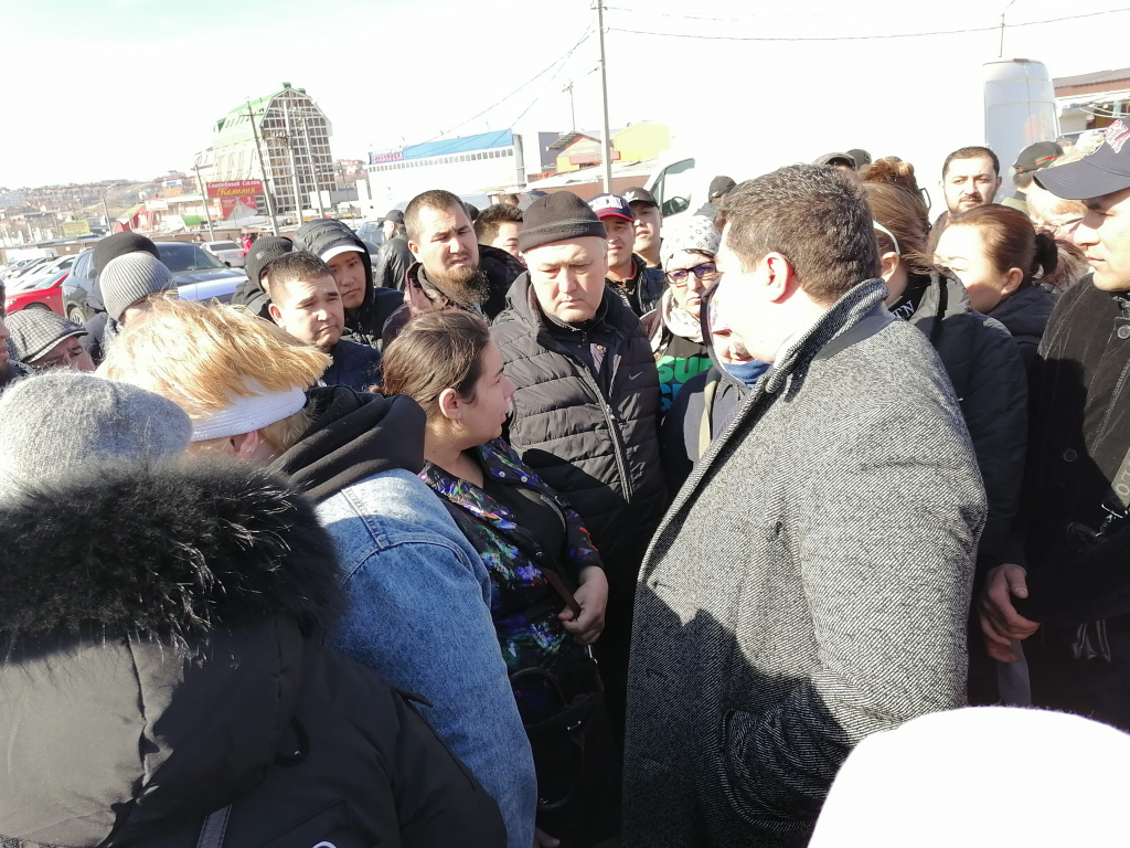 Целая эпоха уходит: в Ростове начали сносить рынок Темерник