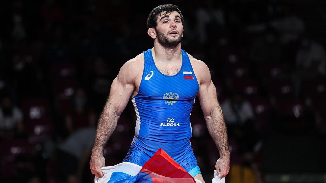 Артур Найфонов