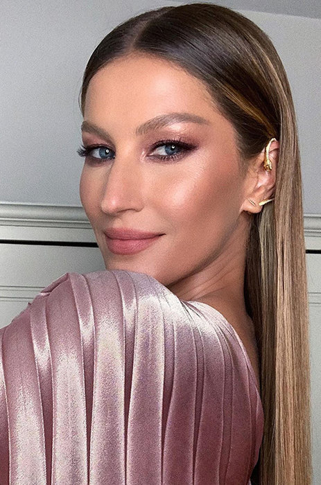 Идеальные брови, которые омолаживают на 10 лет: лучшие варианты коррекции бровей Идеальные брови, которые омолаживают на 10 лет: лучшие варианты коррекции бровей