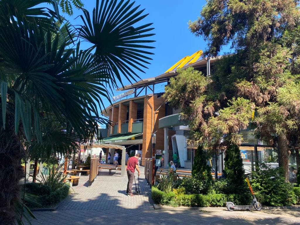 В Сочи за субботник убрали 200 тонн мусора с подтопленных территорий