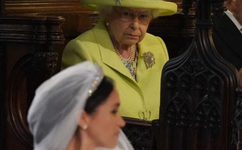 Елизавета 2 и Меган Маркл