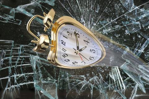 сломанные часы часы