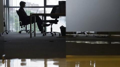 Психолог Хорс призвал не взваливать на себя всё сразу в первые рабочие дни Офис работник