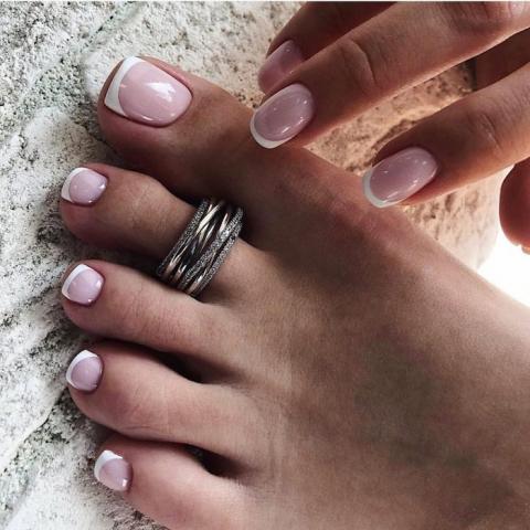 Педикюр лето 2019: 15 самых стильных и сексуальных идей педикюра