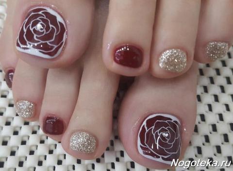 Педикюр, который делать не стоит: 5 самых неудачных идей педикюра