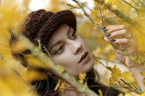 модный осенний маникюр Осенний маникюр покоряет женщин: ТОП-20 потрясающих идей модного дизайна от самых лучших мастеров нейл-арта