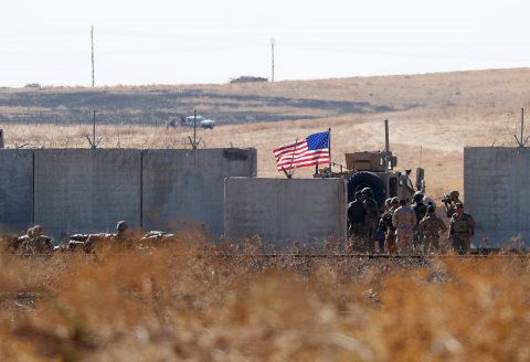 Американский штаб в Сирии, захвативший нефтяное месторождение, накрыло ракетным ударом Американский штаб по разграблению сирийской нефти накрыли ракетным ударом