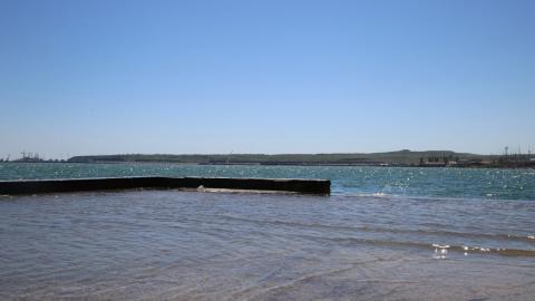 Превышение ПДК по гептахлору и нефтепродуктам: Возле Ялты и Керчи в море обнаружены вредные вещества