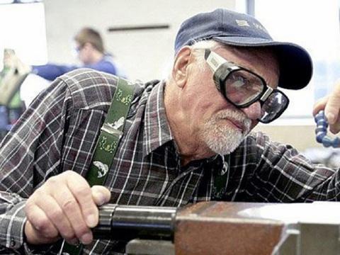 "Единая Россия" направила в кабмин предложения по индексации пенсий работающим пенсионерам