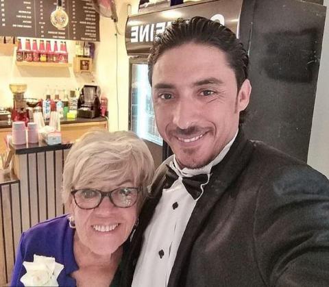 80-летняя бабушка вышла замуж за молодого египтянина и откровенничает об их страсти