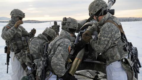 Учения США на Аляске Артиллерия США Аляска учения