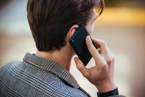 Эксперт рассказал, как заставить телефонного мошенника бросить трубку Эксперт рассказал, как заставить телефонного мошенника бросить трубку