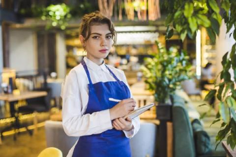 В Крыму разрешили посещать кафе и рестораны без масок В Крыму сняли запрет на посещение кафе и ресторанов без масок