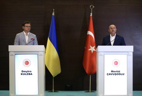  Мевлют Чавушоглу и Дмитрий Кулеба