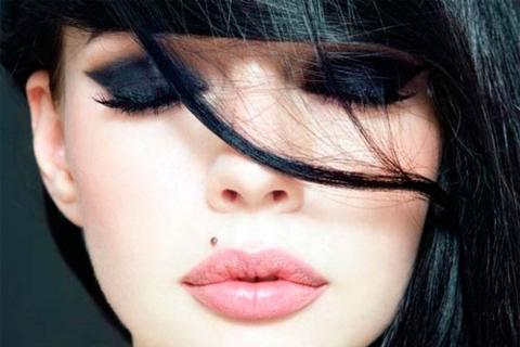 Что означают родинки на лице?