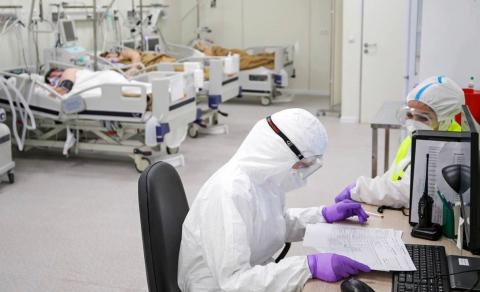 Коэффициент распространения коронавируса в России вырос до максимума с декабря 2020 года