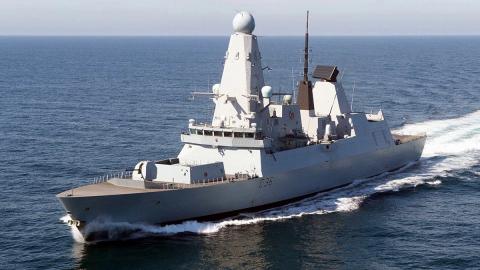 Эсминец HMS Defender Эсминец HMS Defender