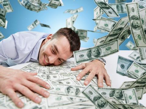 "Несмотря на коронавирус": знаки Зодиака, которые разбогатеют в апреле, назвали астрологи мужчина разбогател