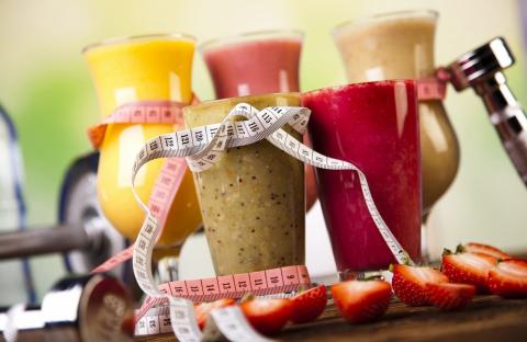 Специалисты объяснили, почему коктейли для похудения опасны и не помогают похудеть