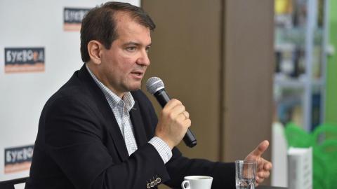 владимир корнилов