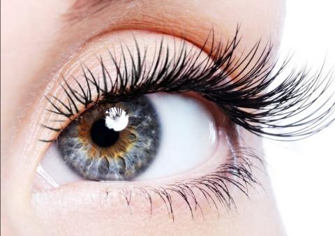 Самое простое наращивание ресниц за 5 минут: как сделать модные ресницы - лайфхак Самое простое наращивание ресниц за 5 минут: как сделать модные ресницы - лайфхак