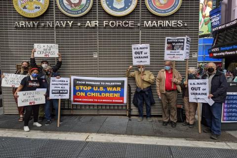 митинг в Нью-Йорке картинка