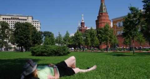 синоптики рассказали про погоду в августе жара в Москве