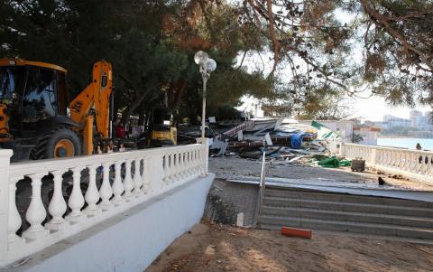 Снос кафе "Ветерок" на набережной Геленджика