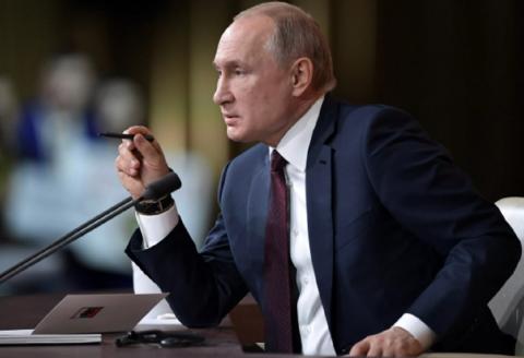 Путин «накричал» на Запад после решения по российской вакцине, считают в Норвегии