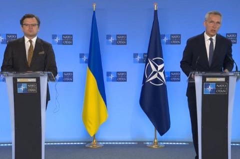 Кулеба и Столтенберг Украину не примут в НАТО еще 10 лет