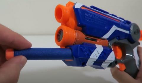 Игрушечный пистолет Nerf