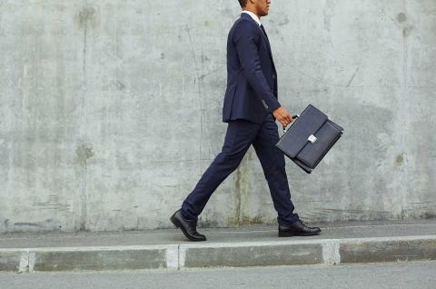 Как узнать характер мужчины? Посмотрите на его походку Характер мужчины как узнать какой мужчина походка