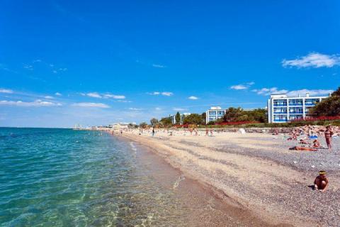 Зловоние в Саках – результат «цветения» воды на мелководье