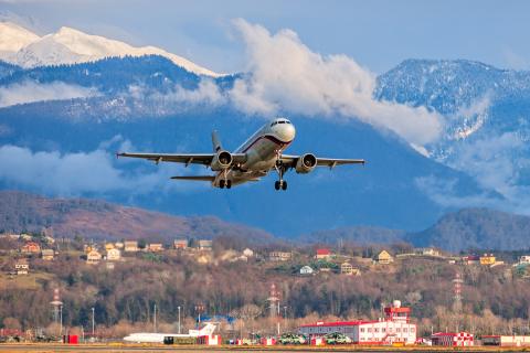 Самолет Сочи