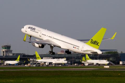Самолет AirBaltic