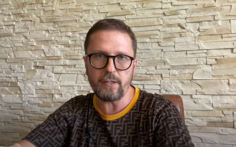 Шарий: нынешней украинской власти присуща «воинственная неадекватность» Анатолий Шарий