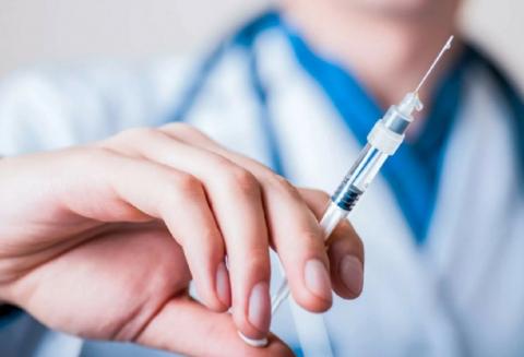 Шприц вакцинация