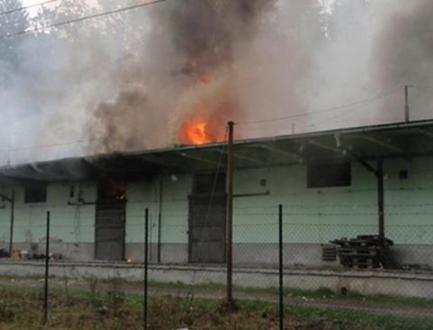 Горящие склады