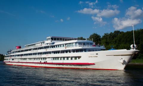 Сергей Кучкин круизный теплоход Теплоход Сергей Кучкин