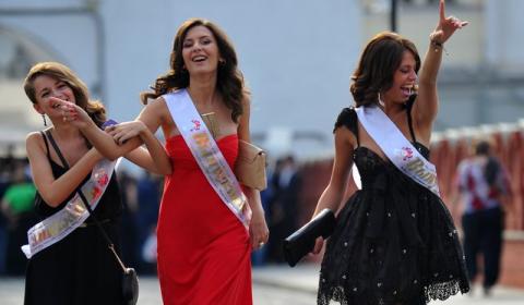 Платья на выпускной 2019 Платья на выпускной 2019