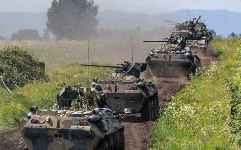 Минобороны сообщило о начале проверок боеготовности российских войск колонна бронетехники