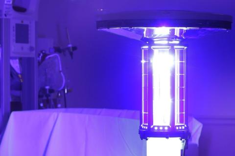 Ультрафиолетовое излучение Ультрафиолетовая лампа от вирусов кварцевание фото