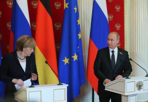 Немцы верят Путину: мрачный сценарий «пропагандисткой войны» России не нашел понимания в Германии Путин и Меркель