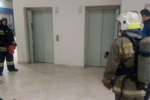 Почти 2000 человек эвакуировано из торгового центра в Башкирии