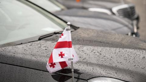 Грузия разрывает дипотношения с САР