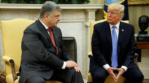 Трамп рассказал Порошенко о теме переговоров с Путиным, дал ему обещание и выслушал советы