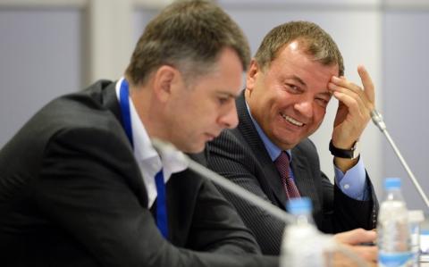 Прохоров ответил на угрозы Родченкова