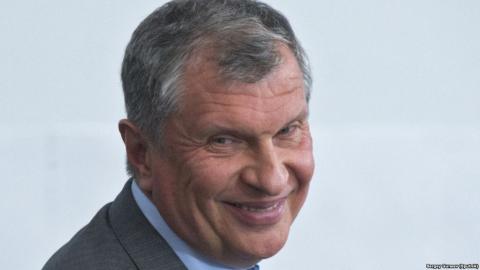 Навальный помешал «Роснефти» есть с ложек за 15 тыс. рублей за штуку