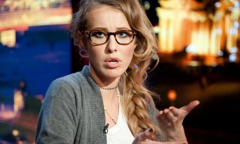 Собчак разгневала подписчиков, показав, как развлекается её малолетний сын Собчак разгневала подписчиков, показав, как развлекается её малолетний сын