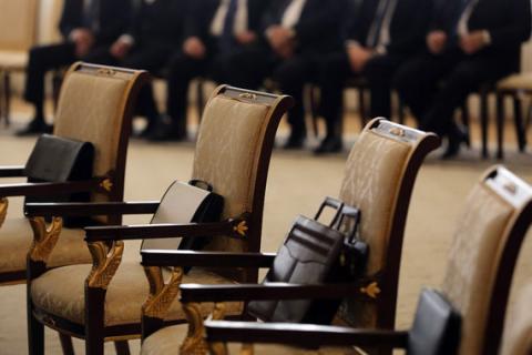 В Минфине придумали, как увеличить выплаты добросовестным чиновникам